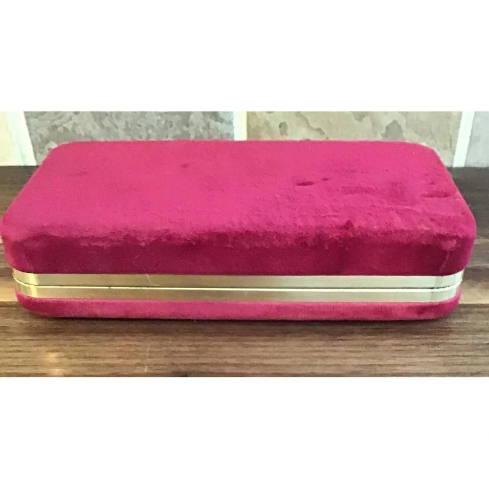 VTG Red Velvet Clamshell Jewelry Travel Case Gold Compact Mirror Retro 70's Box